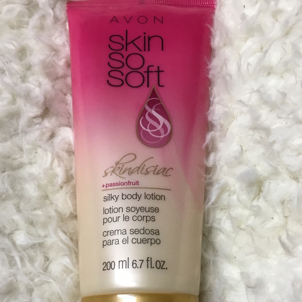 Avon Skin So Soft Skindisiac + Passionfruit Silky Body Lotion